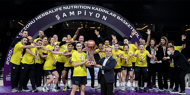 Herbalife Nutrition KBSL'de Şampiyon Fenerbahçe Öznur Kablo